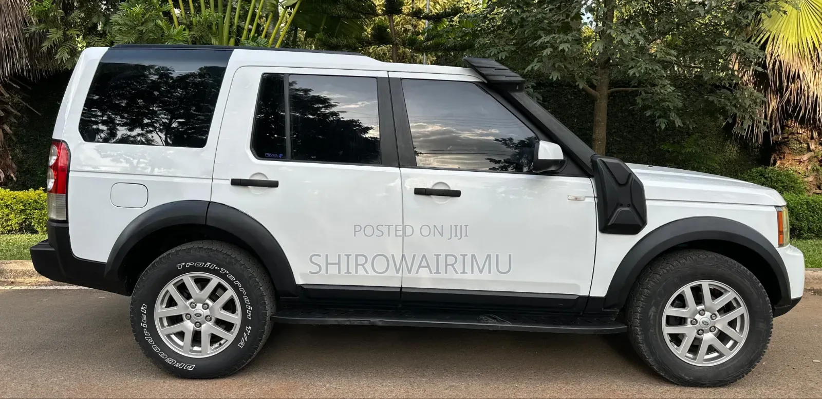 Land Rover Discovery 2013 Pearl