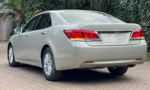 Toyota Crown 2013 Silver