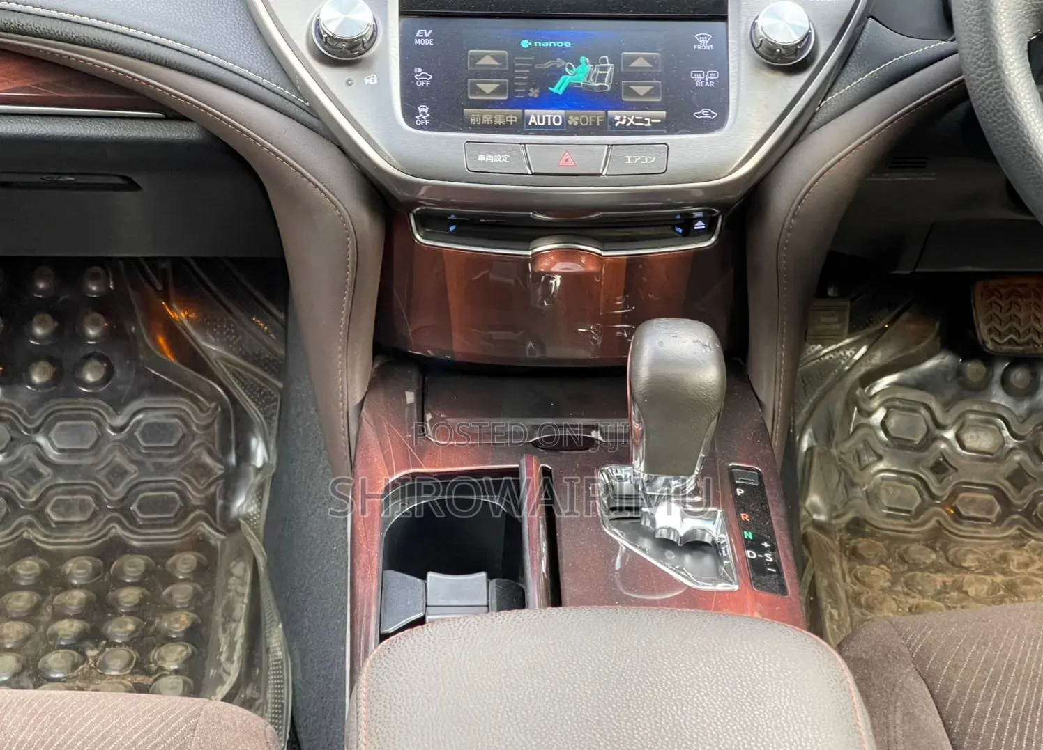Toyota Crown 2013 Silver