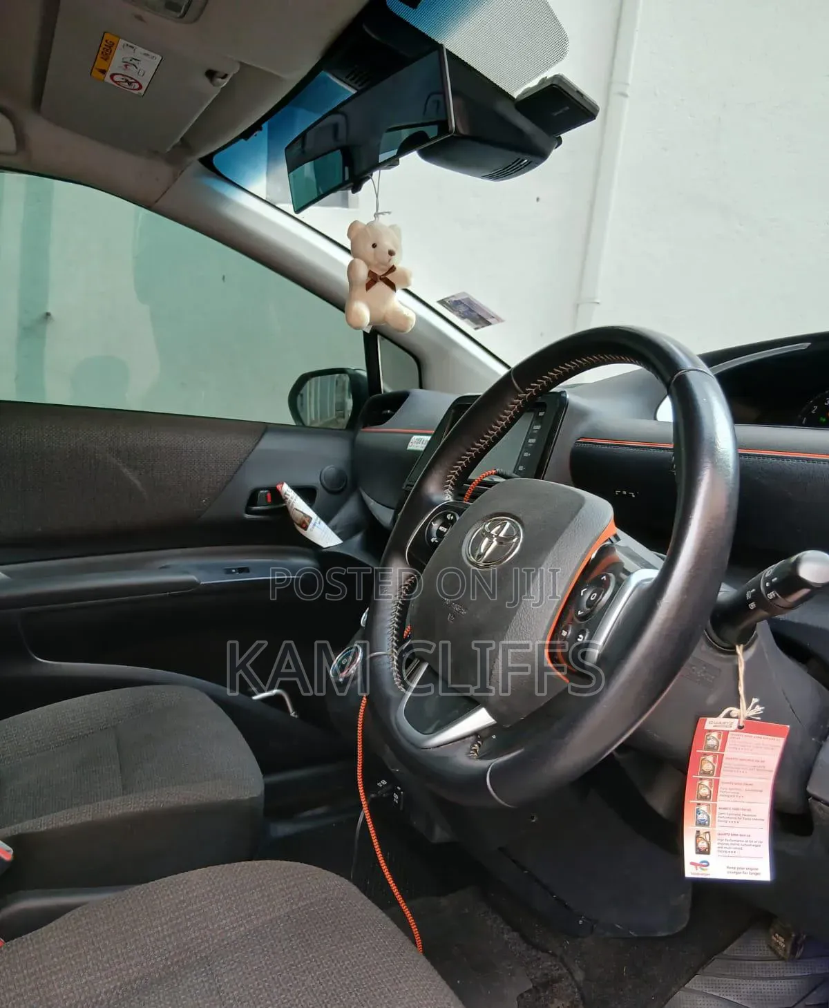 Toyota Sienta 2020 White