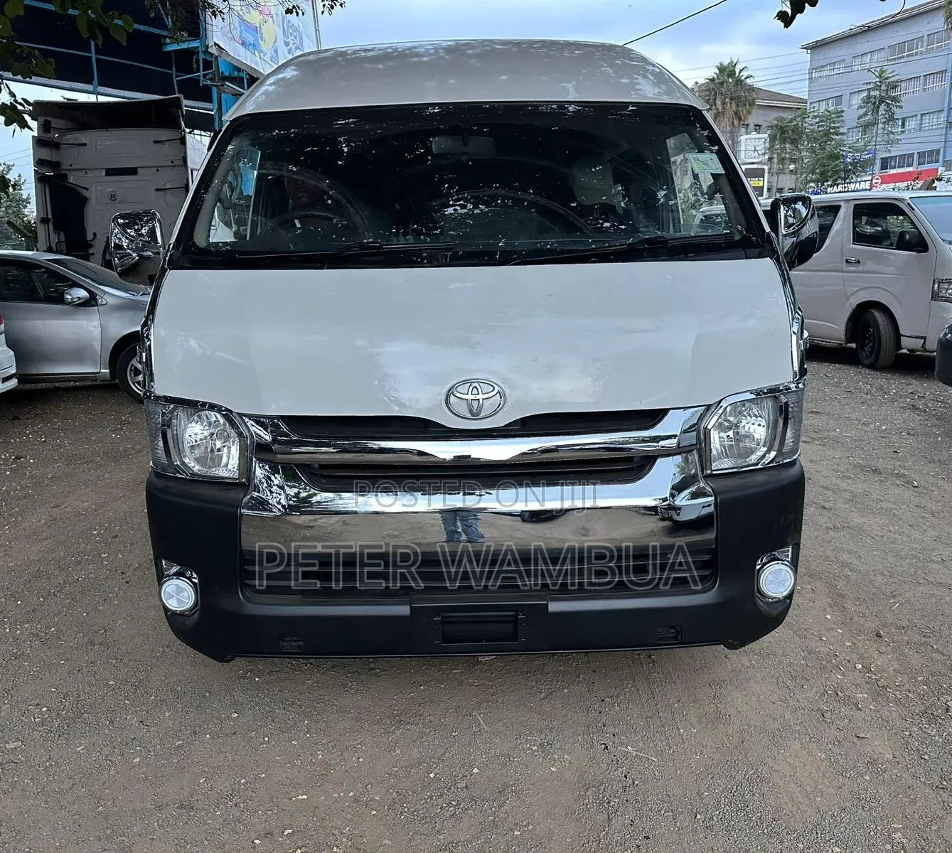 Toyota HiAce 2019 White