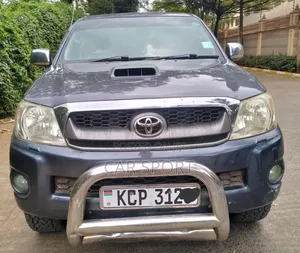 Toyota Hilux 2010 Gray