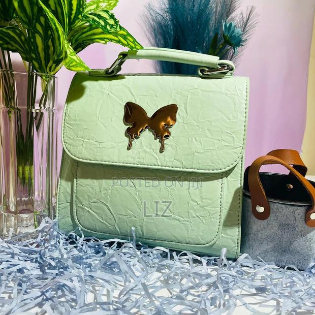 Unique Trendy Handbags.