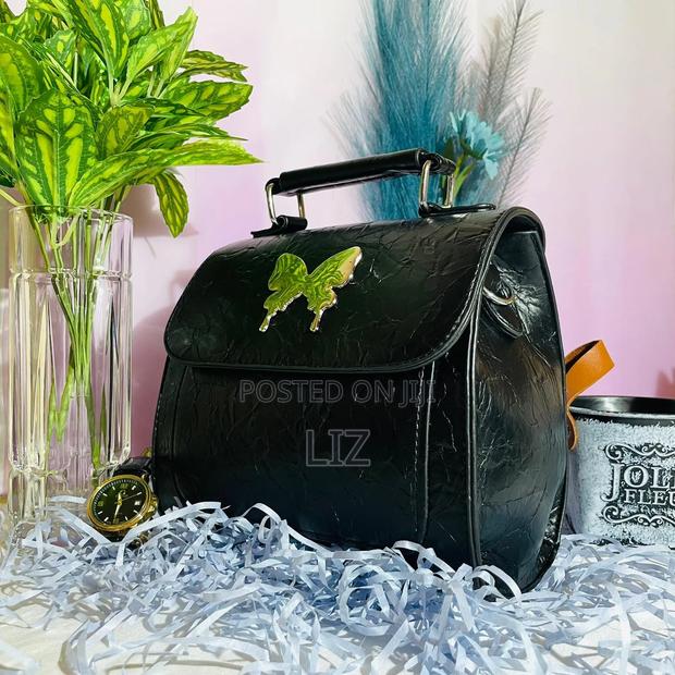Unique Trendy Handbags. - thumbnail 12