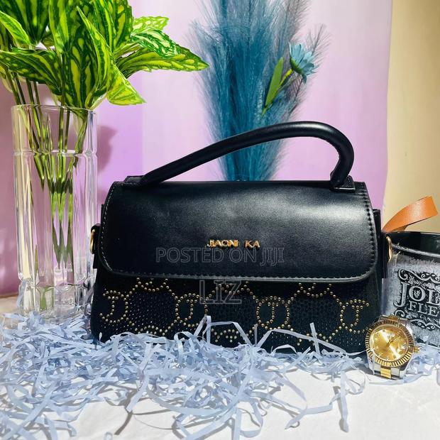Unique Trendy Handbags. - thumbnail 18