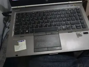 Laptop HP EliteBook 8470W 4GB Intel Core i7 HDD 256GB