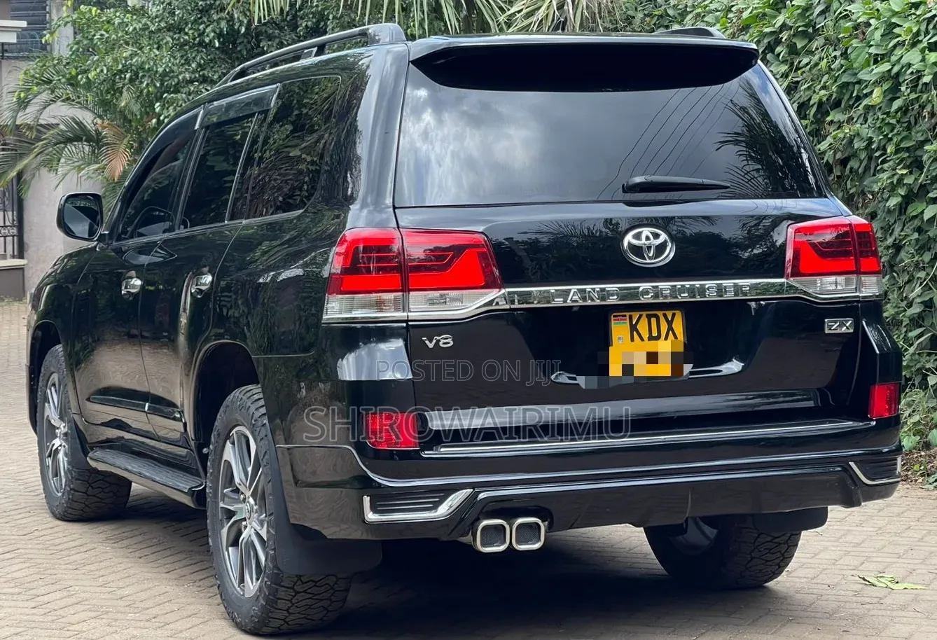 Toyota Land Cruiser 2011 Black