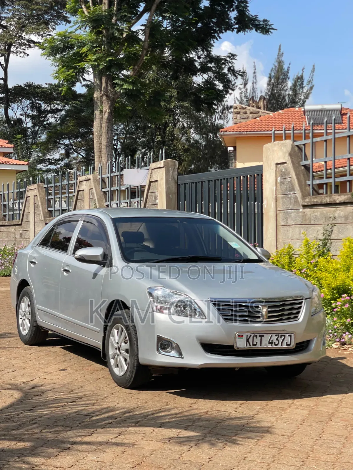 Toyota Premio 2011 Silver
