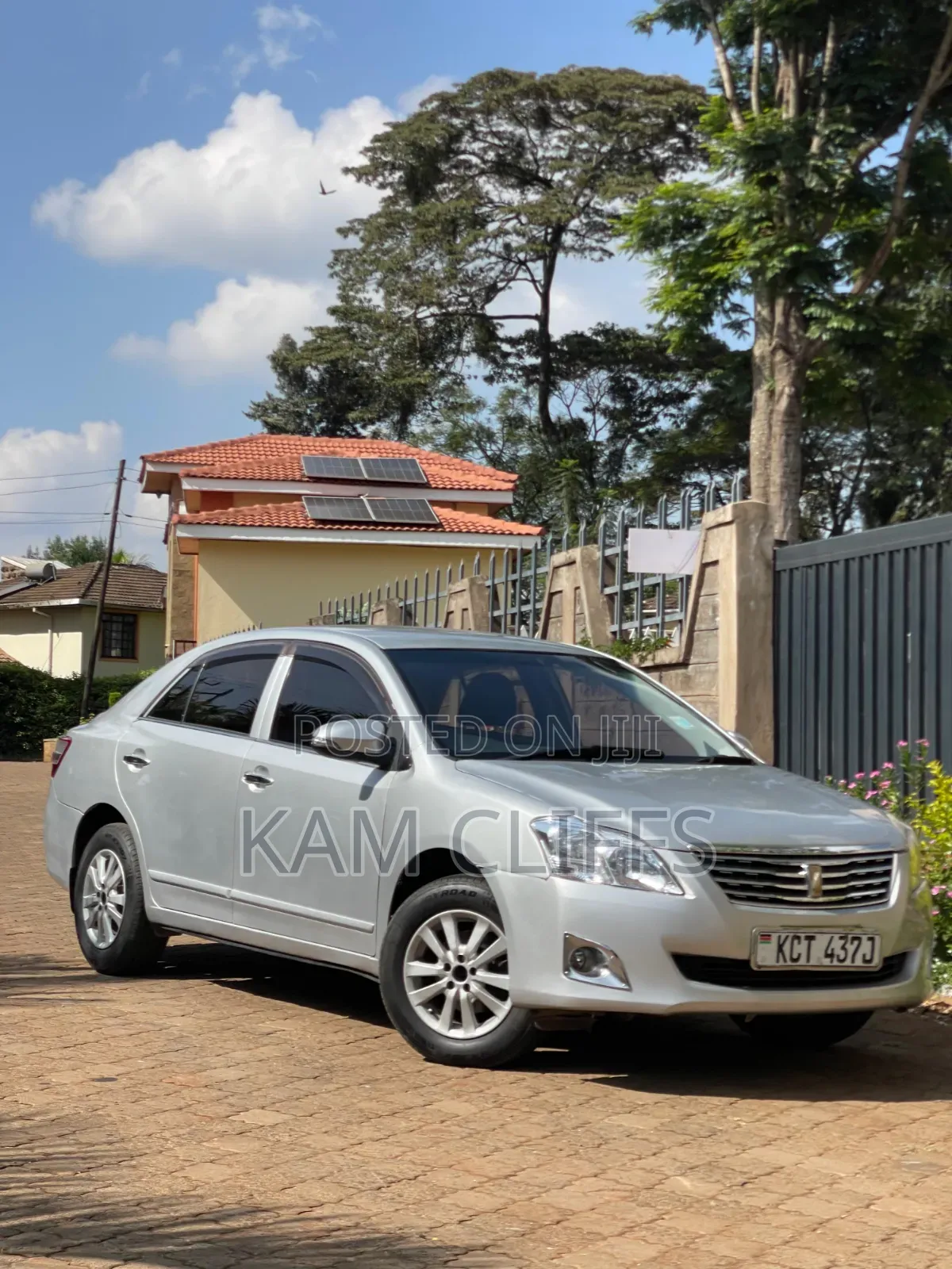 Toyota Premio 2011 Silver