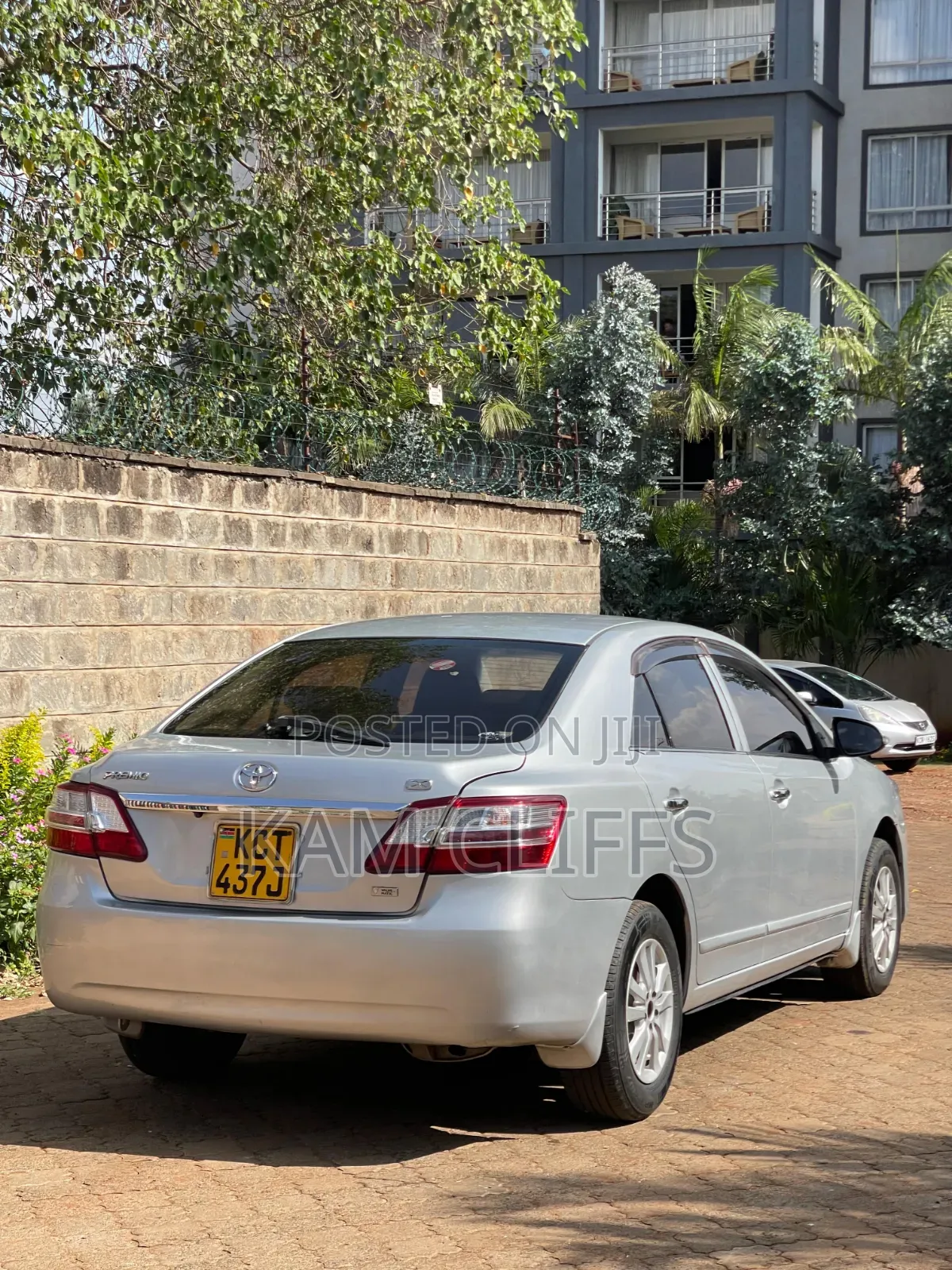 Toyota Premio 2011 Silver