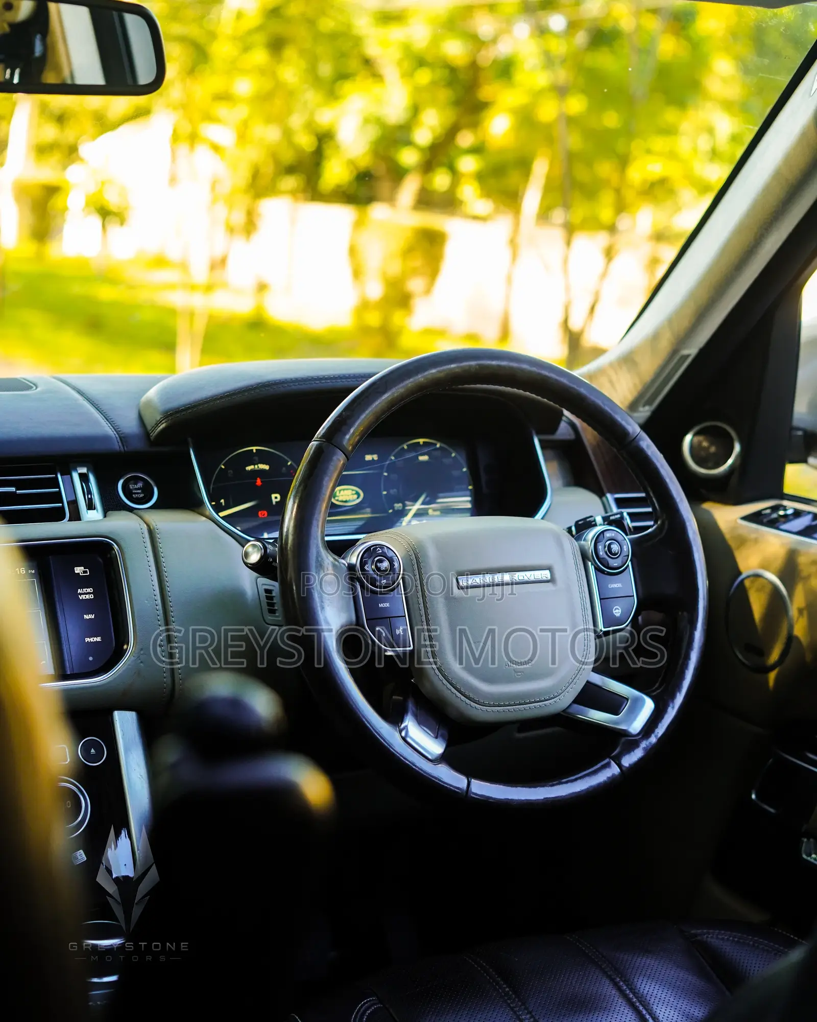 Land Rover Range Rover Vogue 2014 Silver
