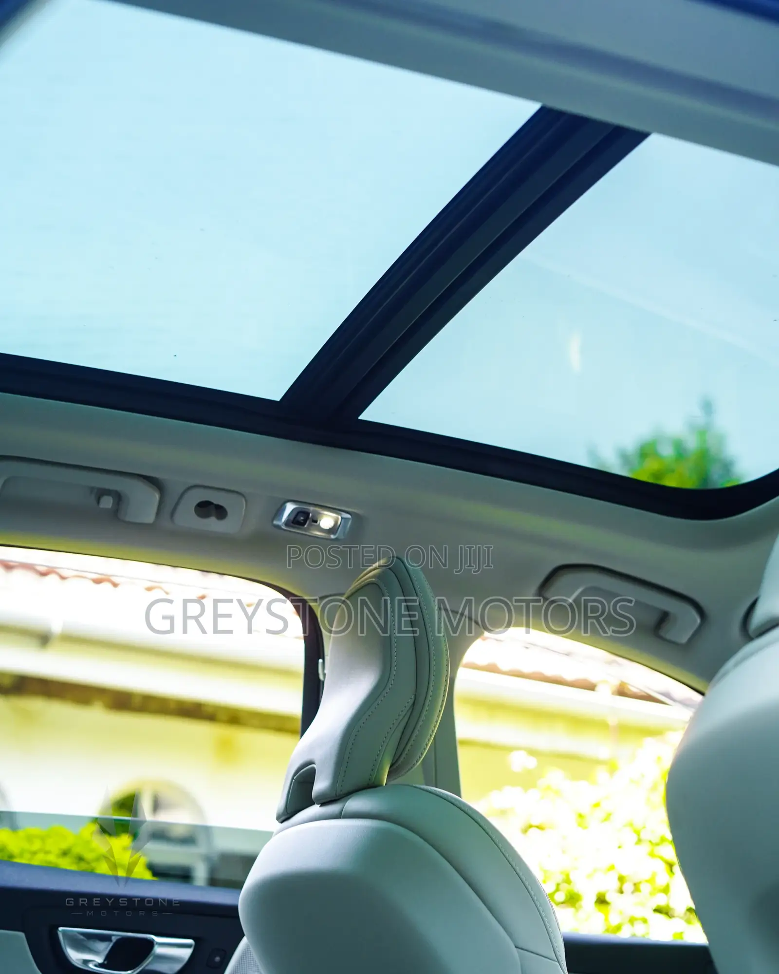 Volvo XC60 2019 White