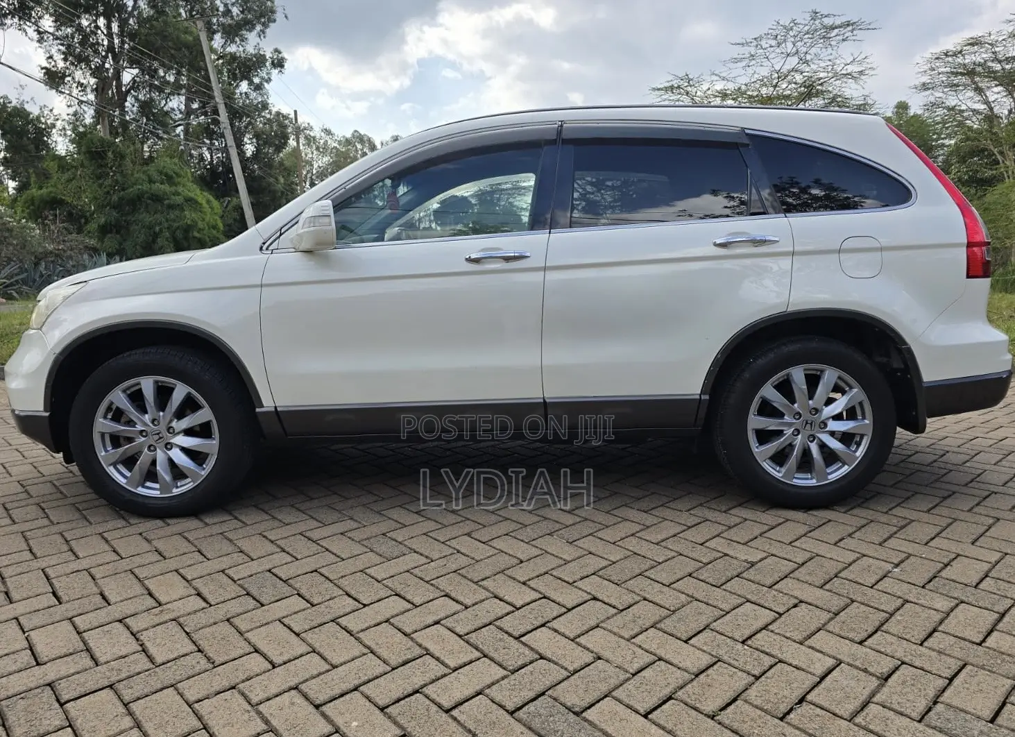 Honda CR-V 2010 White