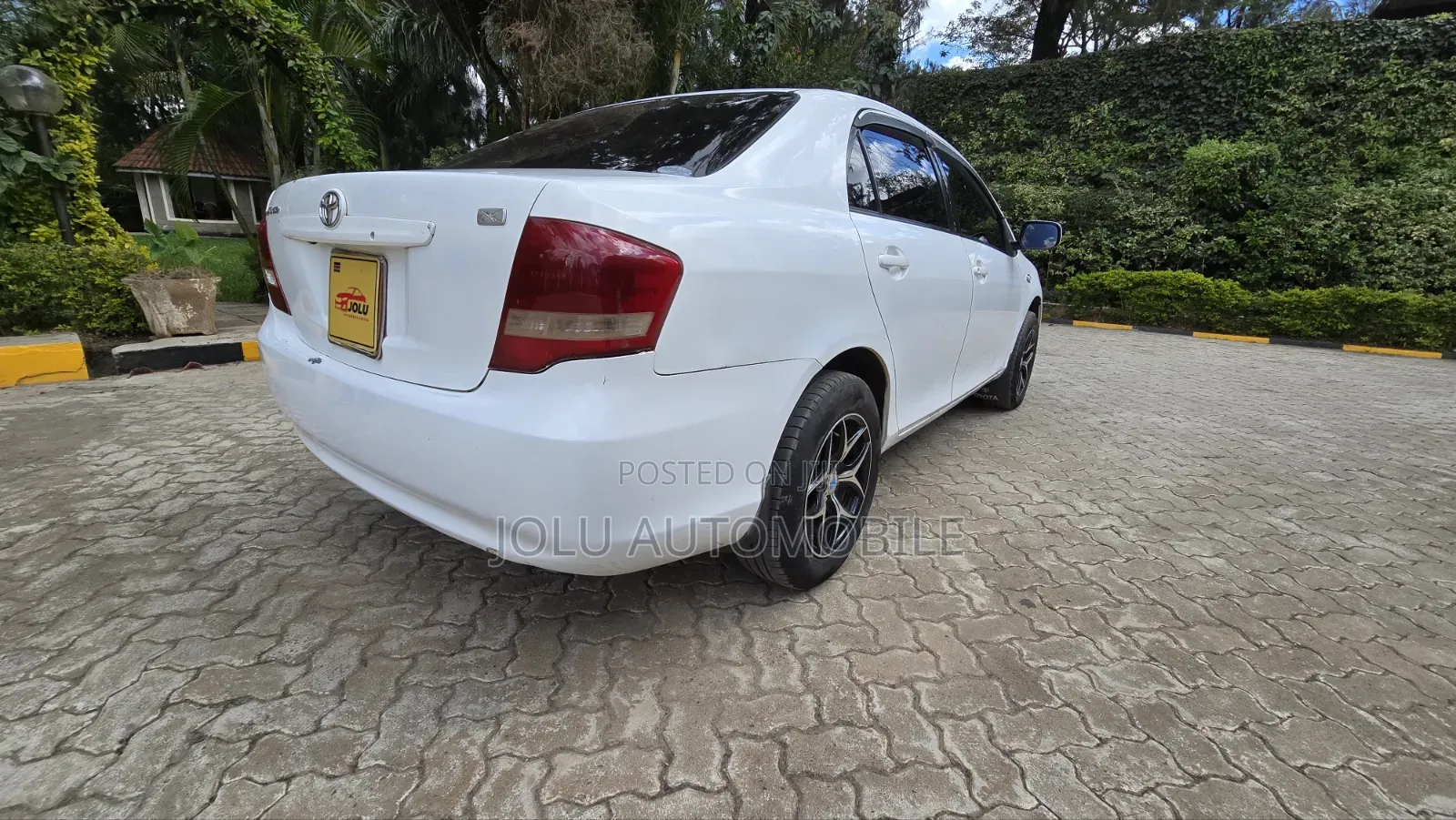 Toyota Axio 2009 White