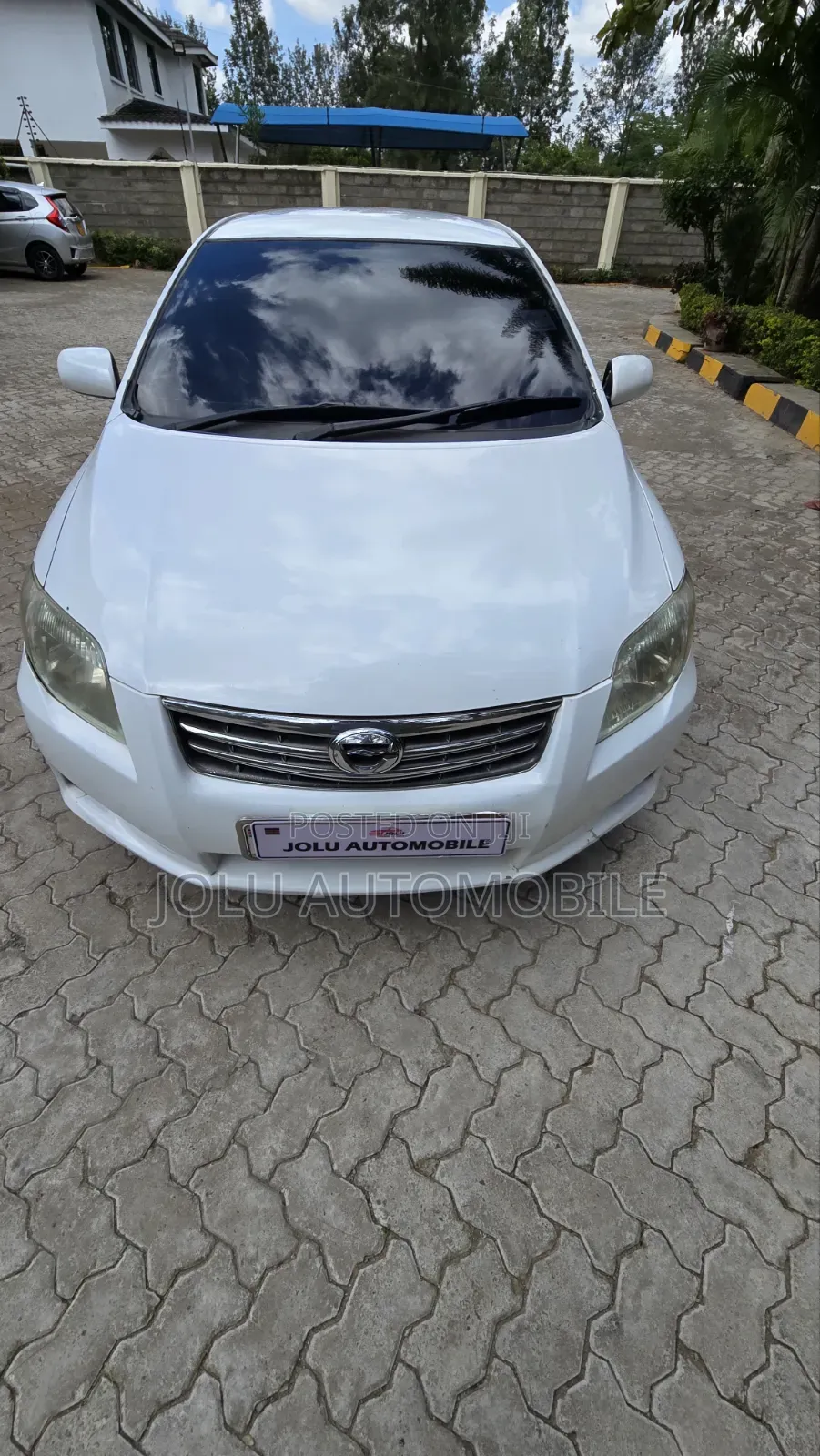 Toyota Axio 2009 White