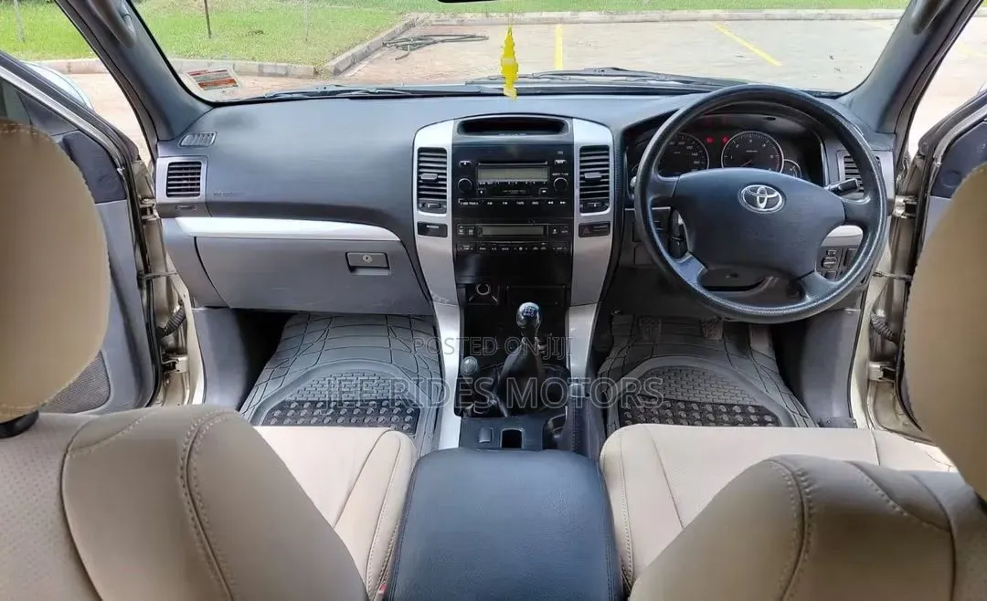 Toyota Land Cruiser Prado 2006 Beige