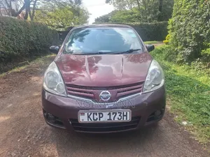 Nissan Note 2012 Maroon