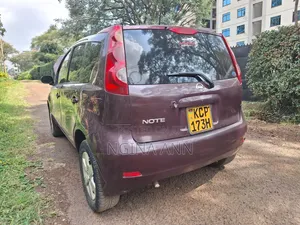 Nissan Note 2012 Maroon