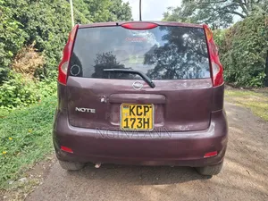 Nissan Note 2012 Maroon
