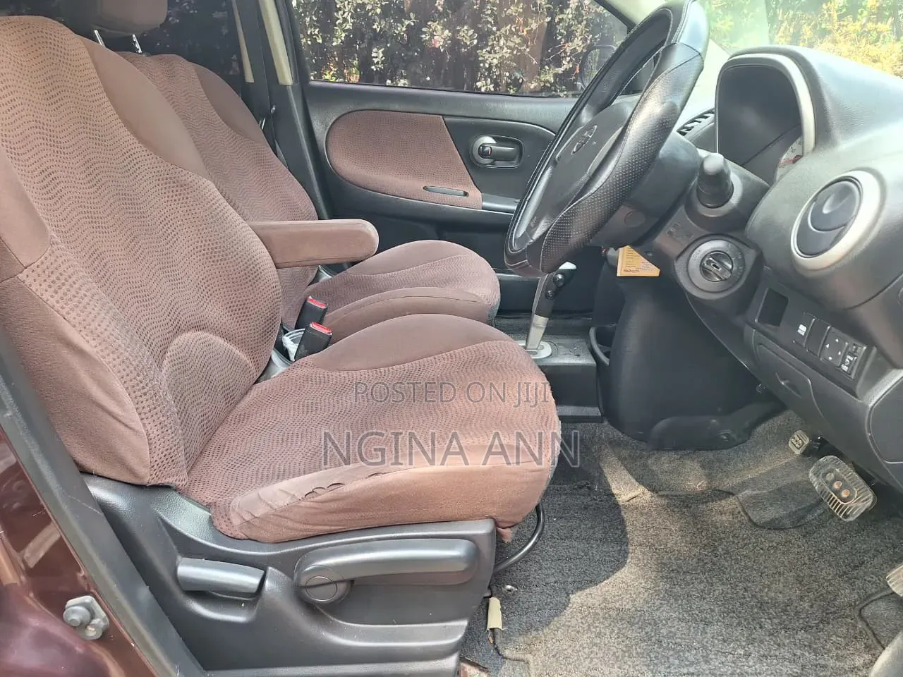 Nissan Note 2012 Maroon