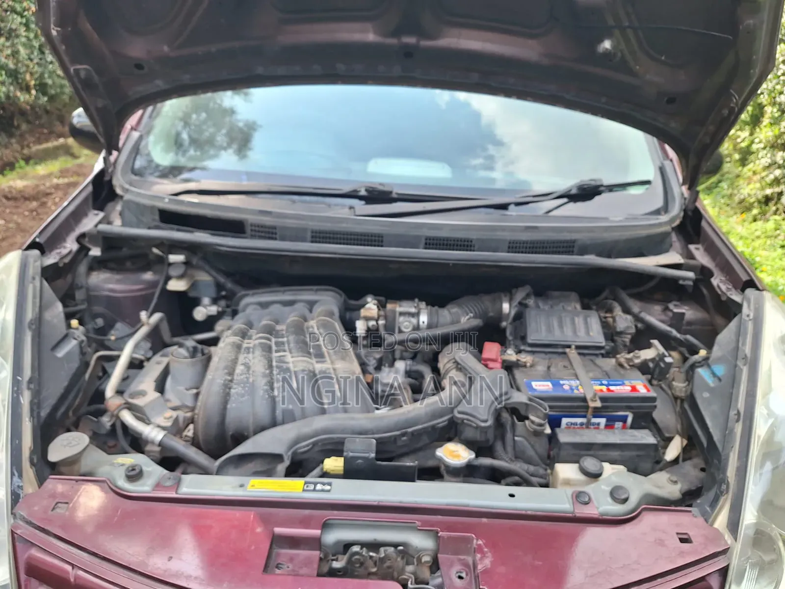 Nissan Note 2012 Maroon