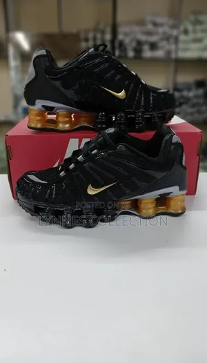 Nike Shox White/Black/White Black