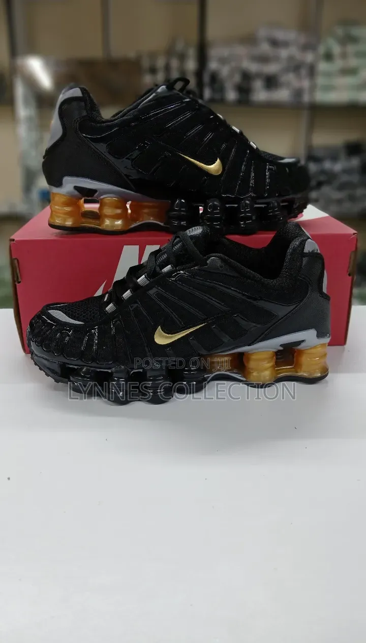 Nike Shox White/Black/White Black