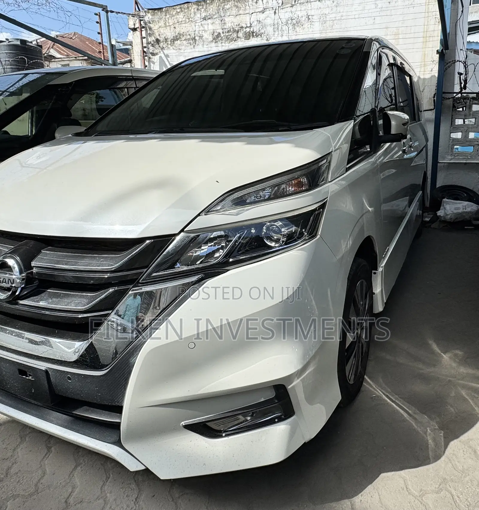 Nissan Serena 2019 White