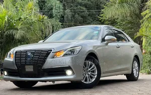 Toyota Crown 2013 Silver