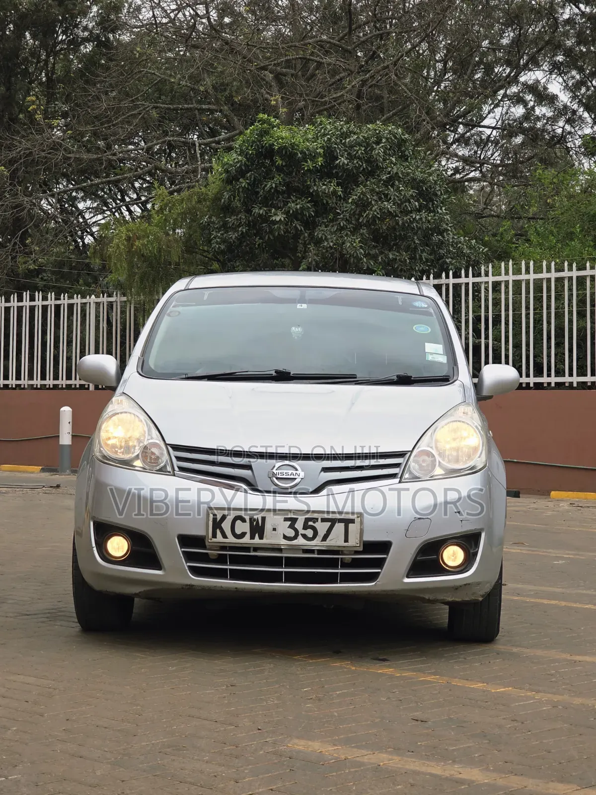 Nissan Note 2012 Silver