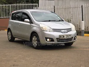 Nissan Note 2012 Silver