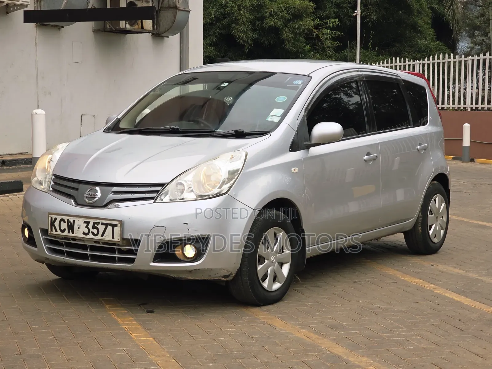 Nissan Note 2012 Silver