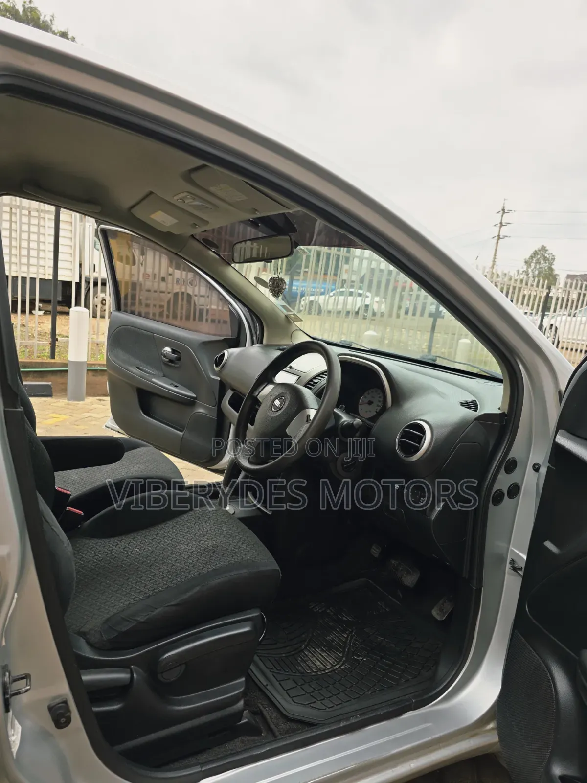 Nissan Note 2012 Silver