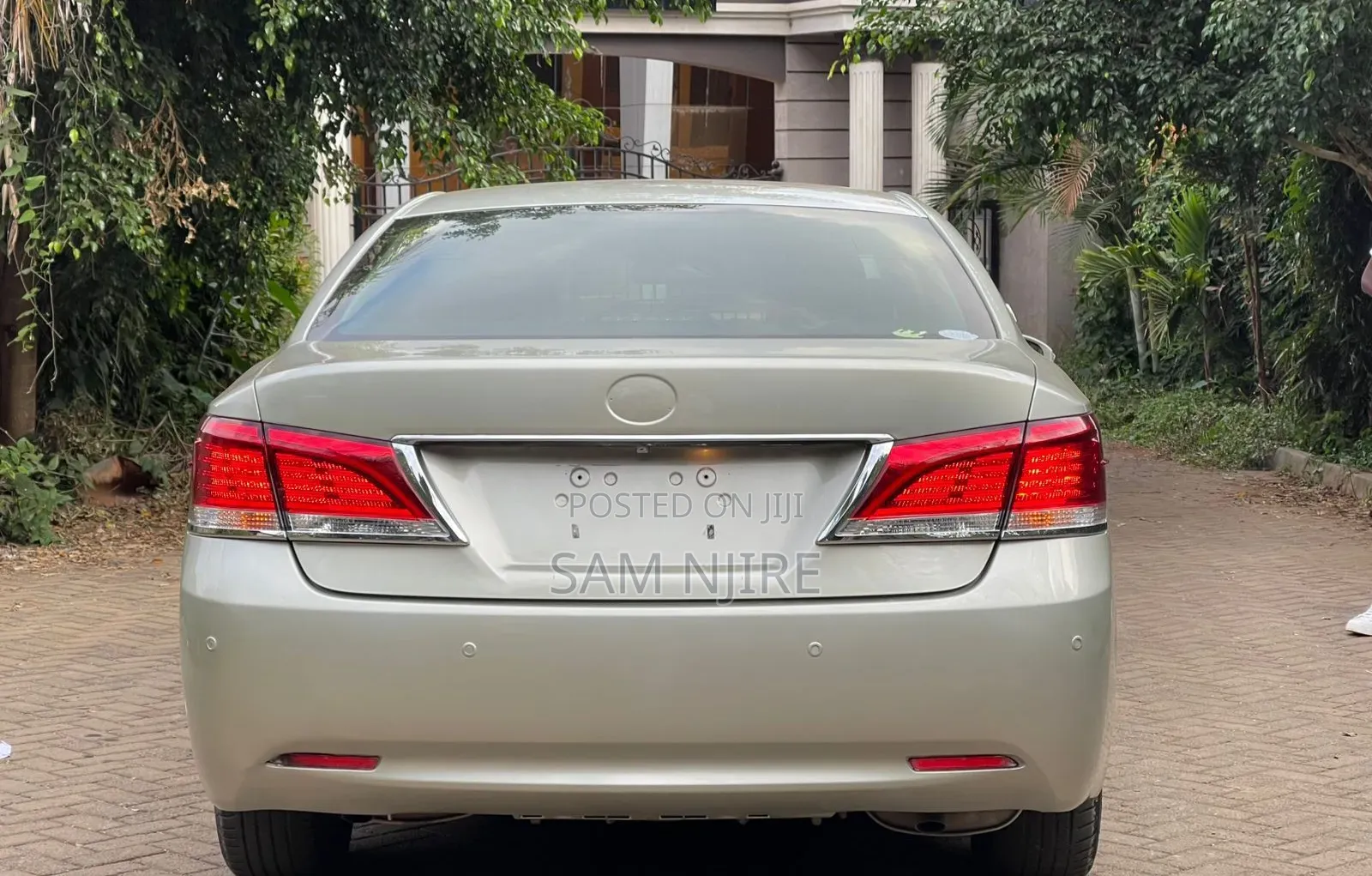 Toyota Crown 2013 Silver