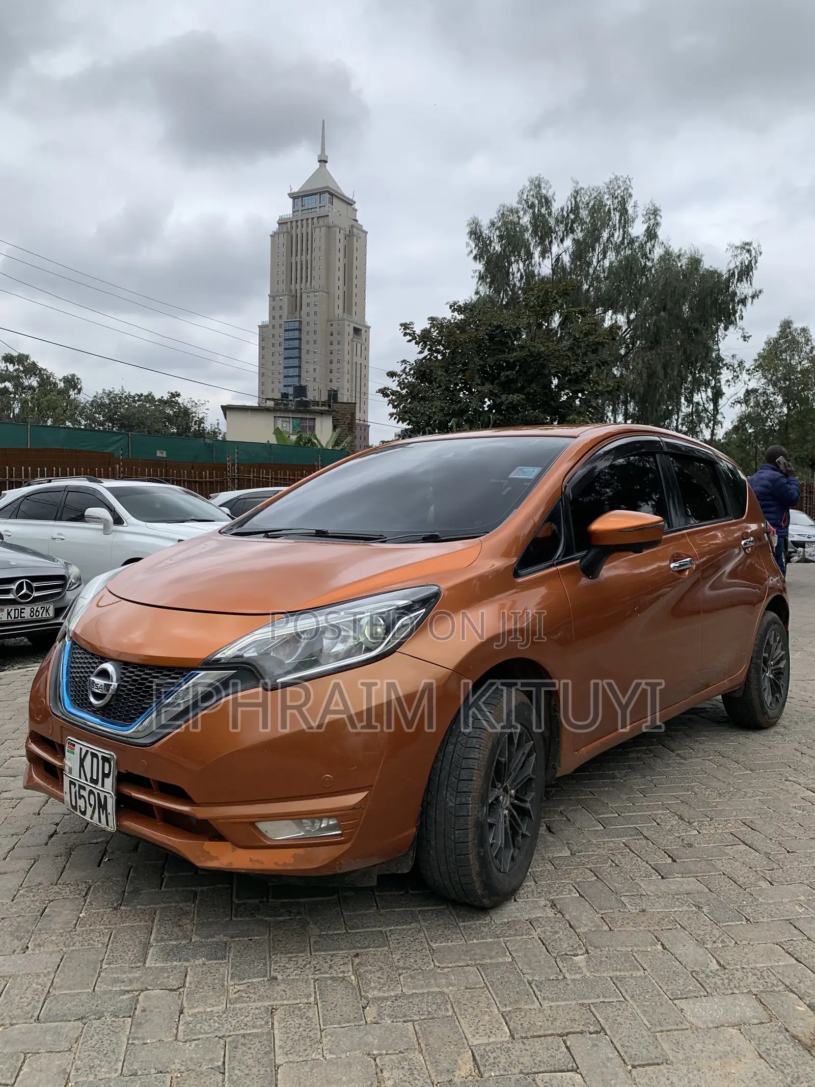 Nissan Note 2016 Orange