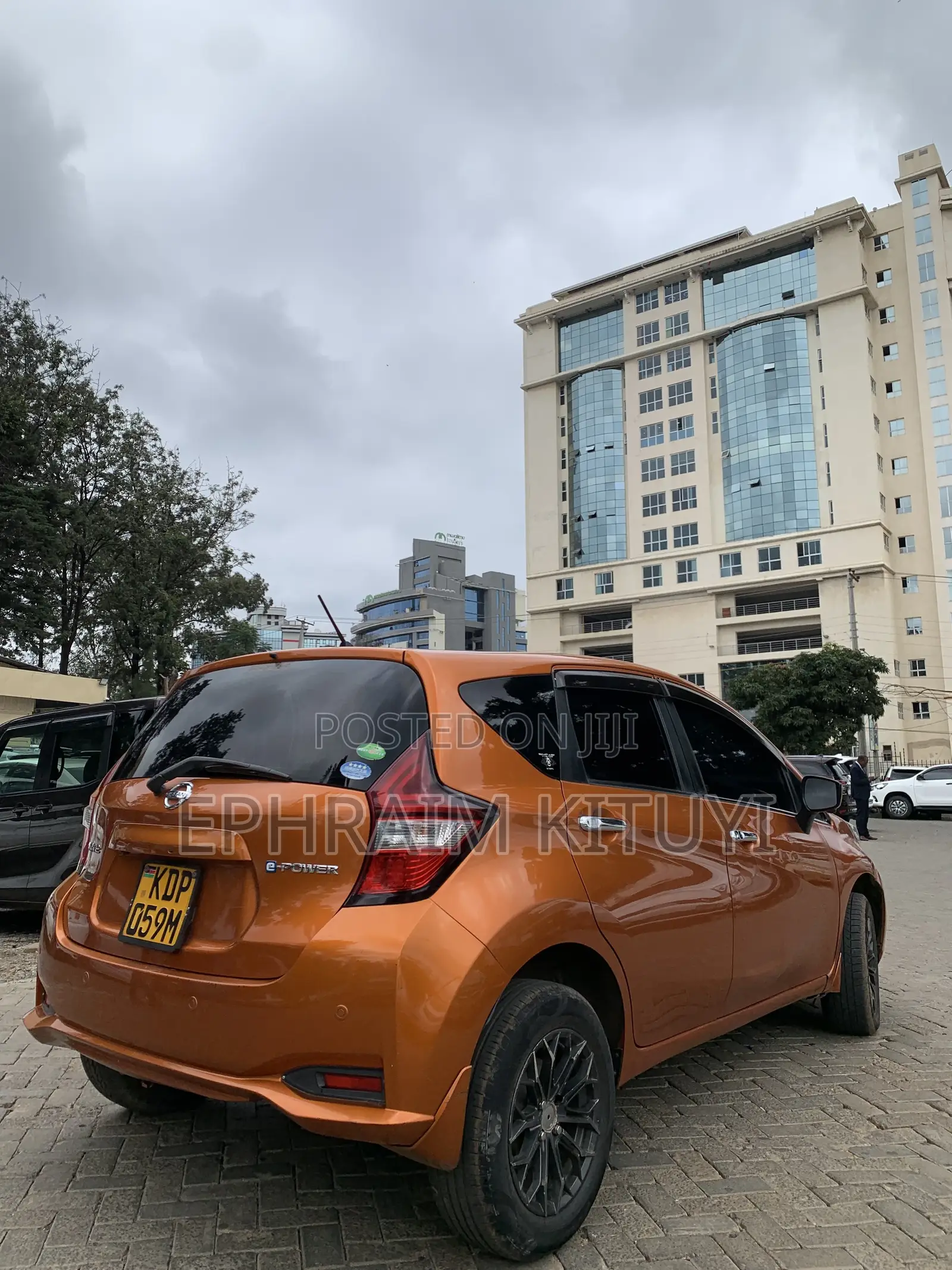 Nissan Note 2016 Orange