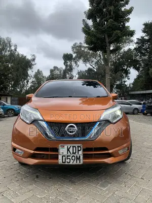 Nissan Note 2016 Orange