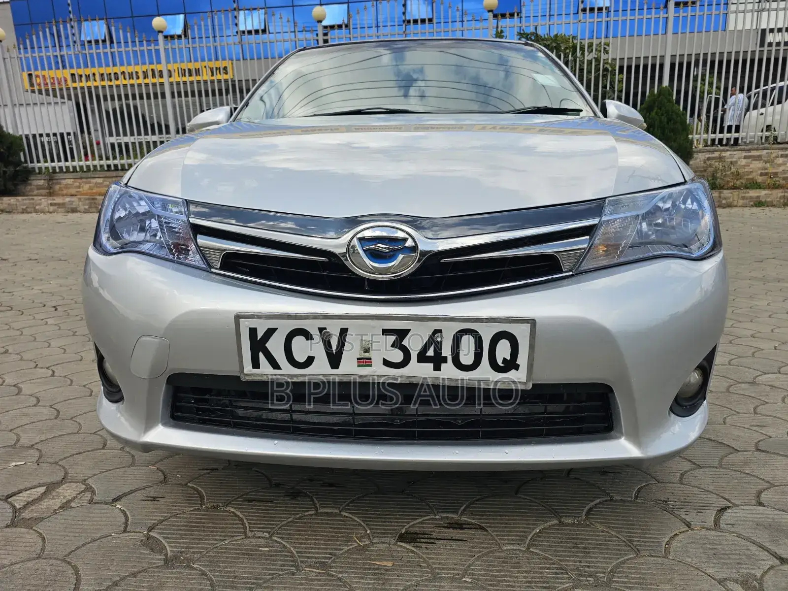 Toyota Corolla Fielder 2013 Silver