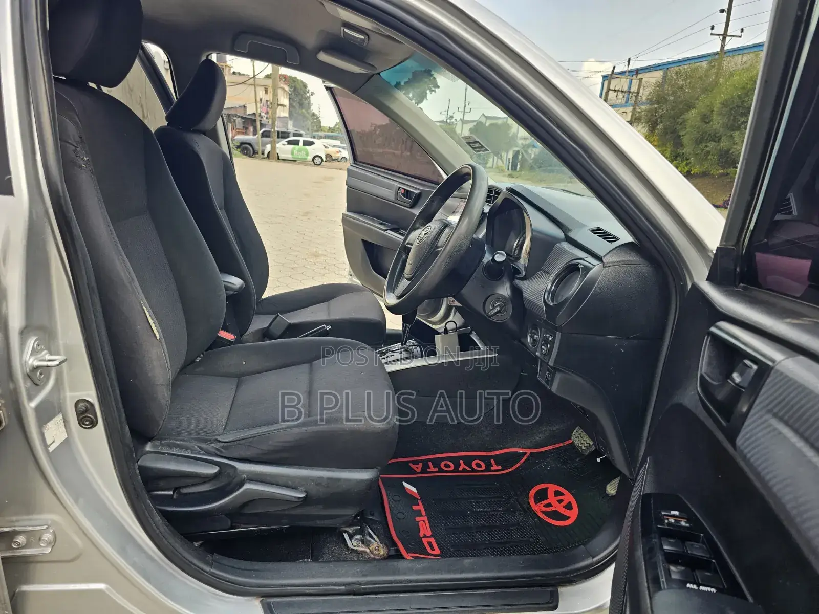 Toyota Corolla Fielder 2013 Silver