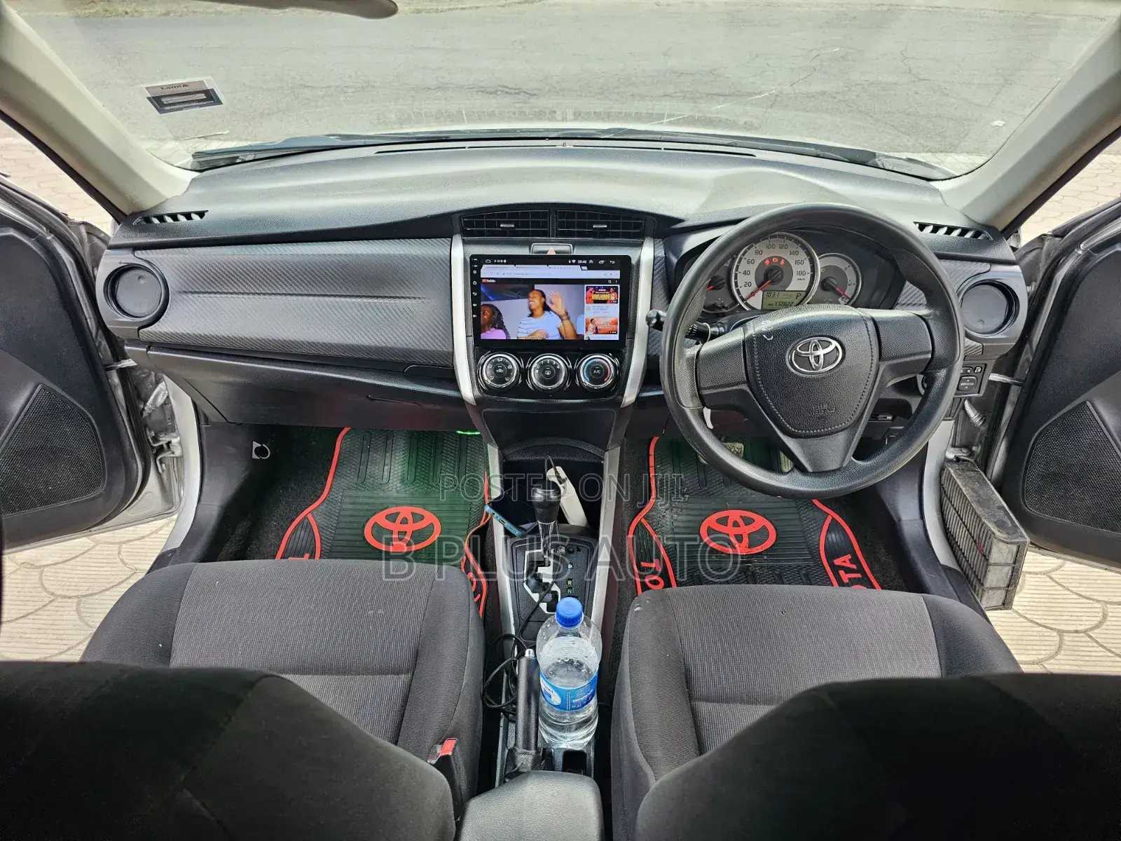 Toyota Corolla Fielder 2013 Silver