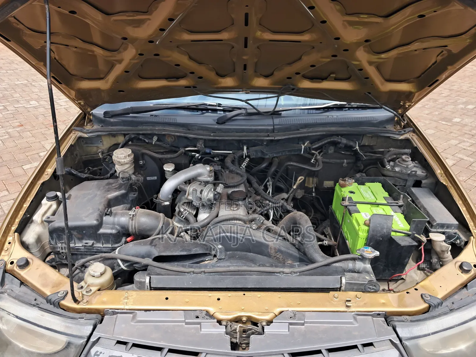 Mitsubishi L200 2012