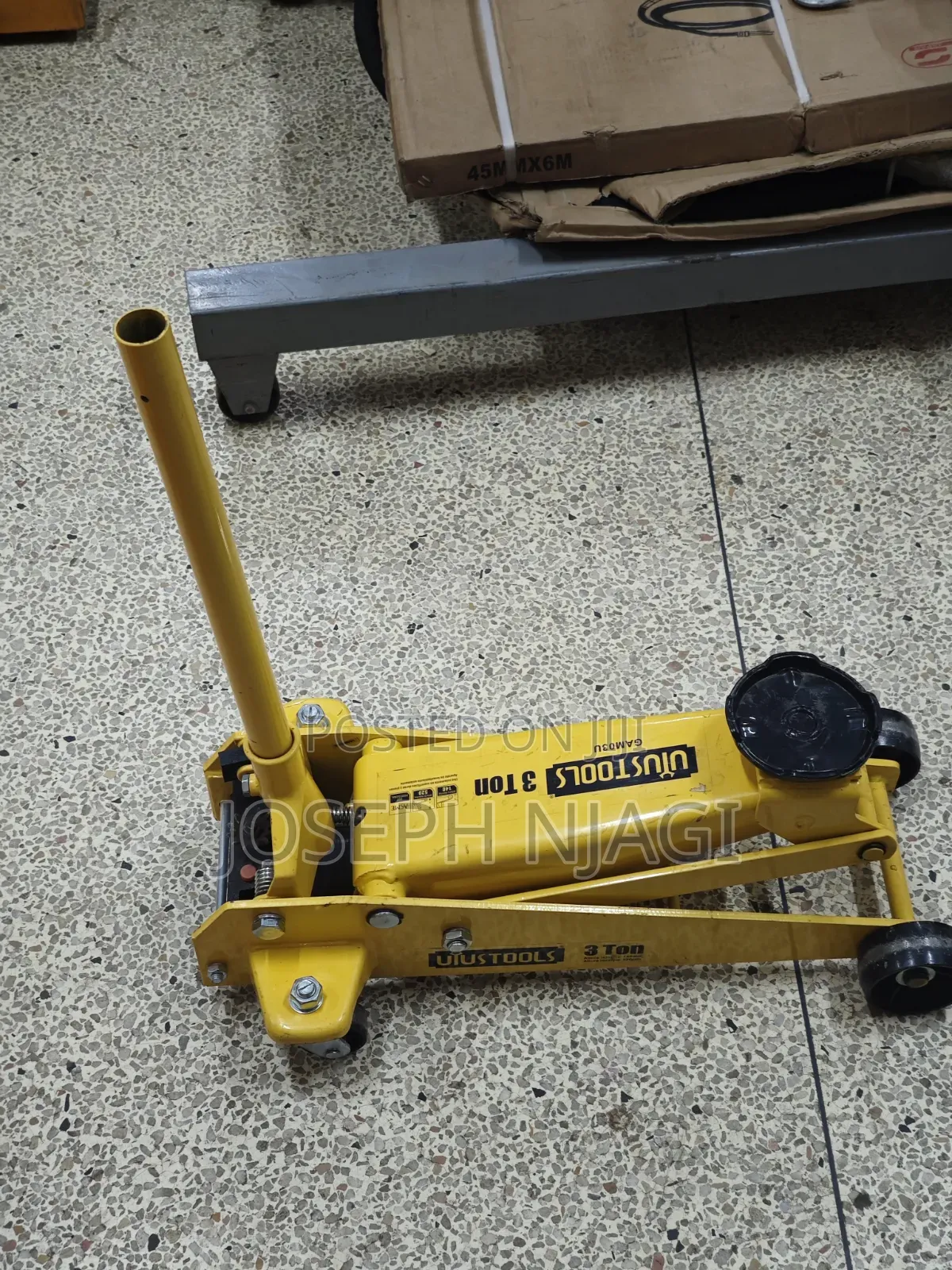 Uyustools 3-Ton Hydraulic Floor Jack (Model: Gam03u)