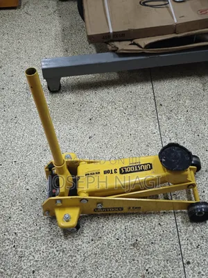 Uyustools 3-Ton Hydraulic Floor Jack (Model: Gam03u)