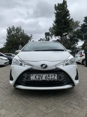 Toyota Vitz 2018 White