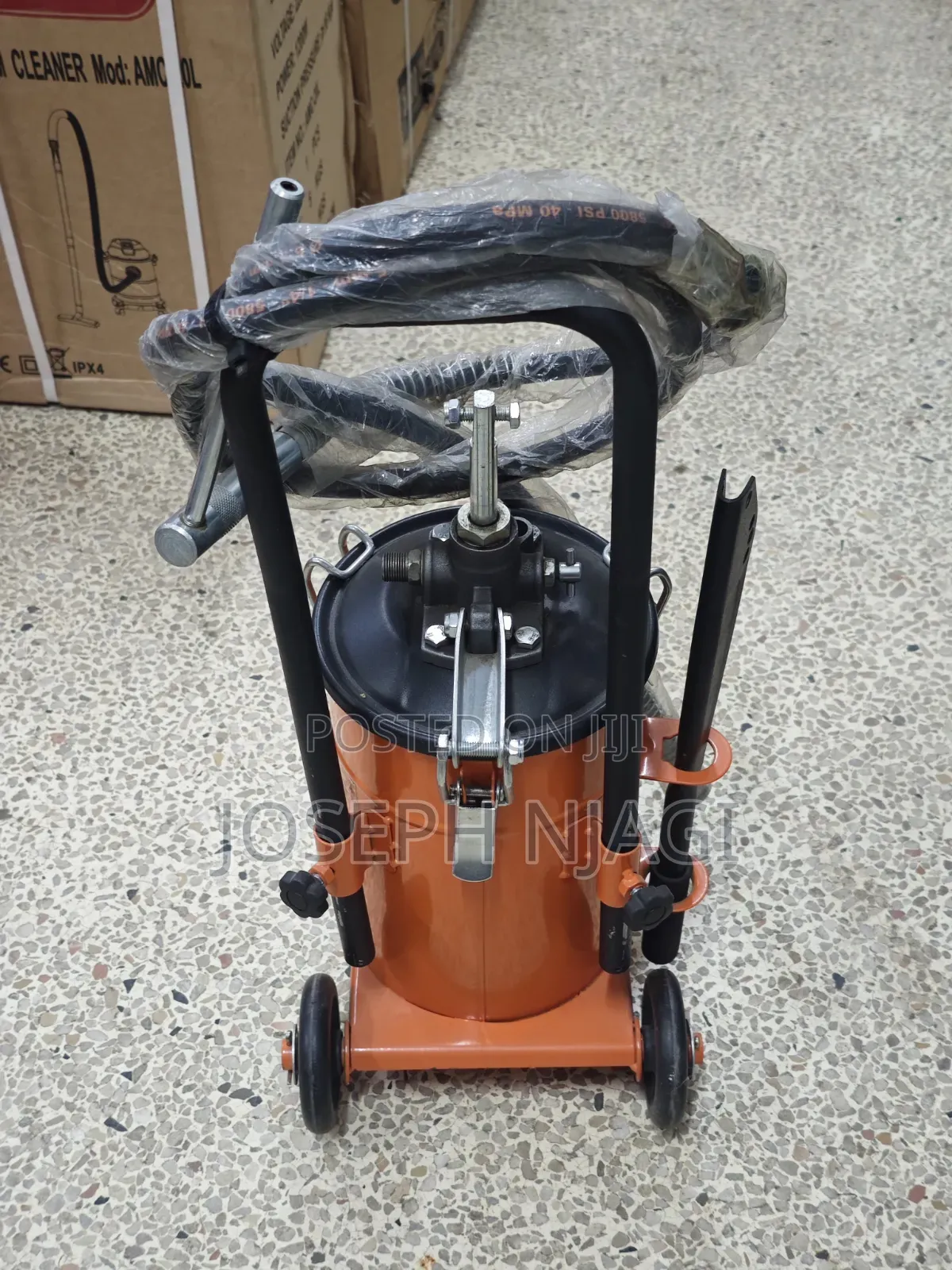 Chetak Portable Grease Dispenser / Lubrication Pump