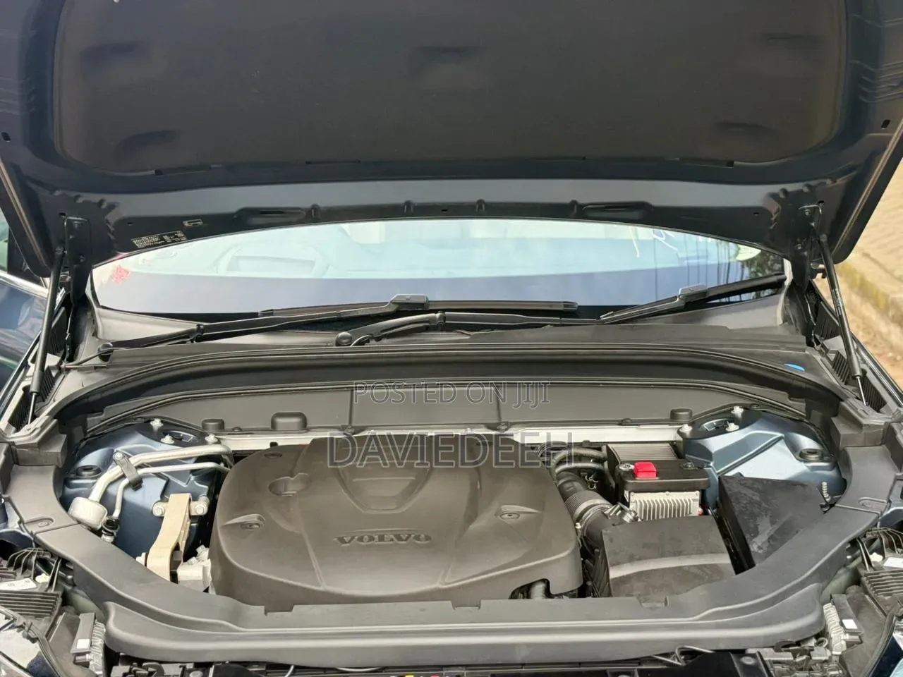 Volvo XC60 2019 Blue
