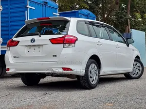 Toyota Corolla Fielder 2019 White