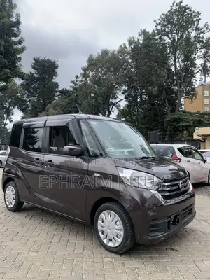 Nissan Dayz Roox 2019 Maroon