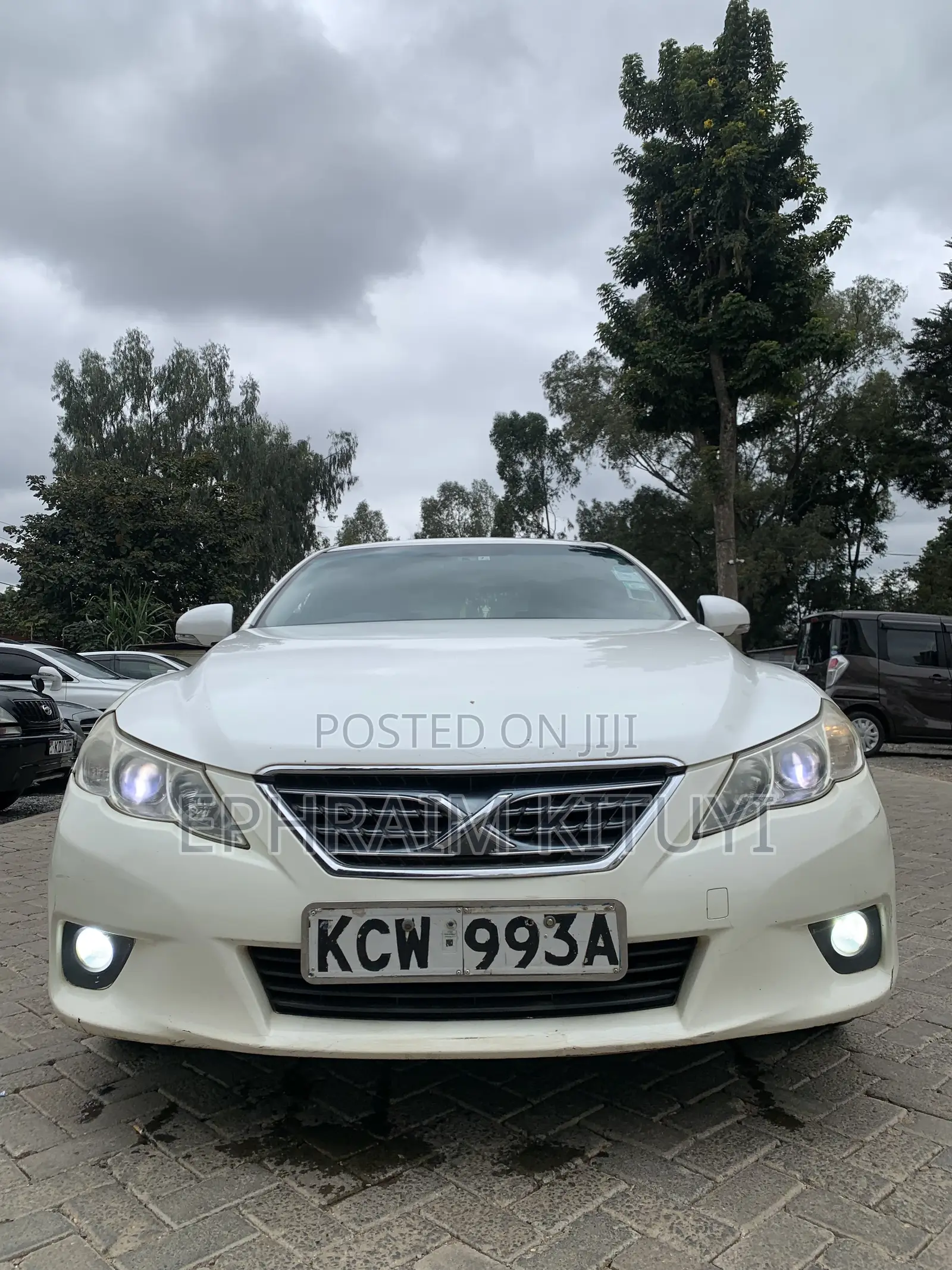 Toyota Mark X 2012 White