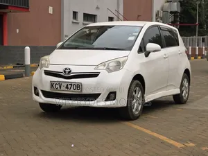 Toyota Ractis 2012 White